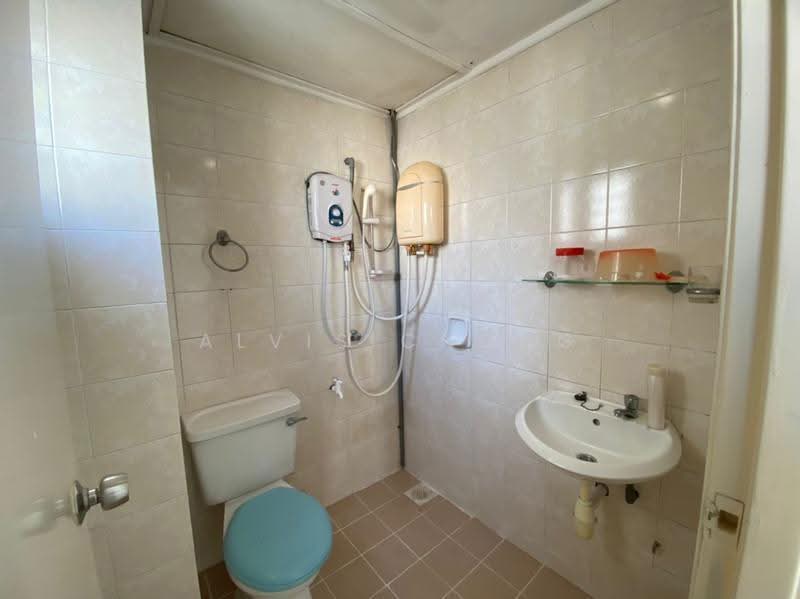 Condominium for Rent at D'aman Crimson - Alvis Chong - Bathroom - PropertyGuru.com.my