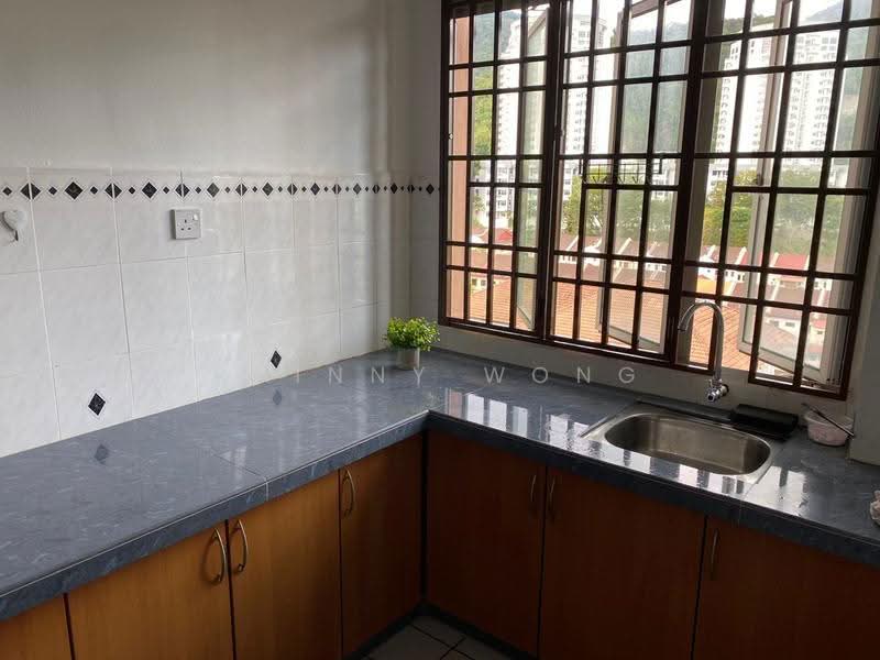 Kondominium untuk Disewa di Azuria Condominium - Rainny Wong - Kitchen - PropertyGuru.com.my