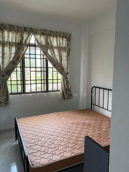 Kondominium untuk Disewa di Azuria Condominium - Rainny Wong - Bedroom - PropertyGuru.com.my