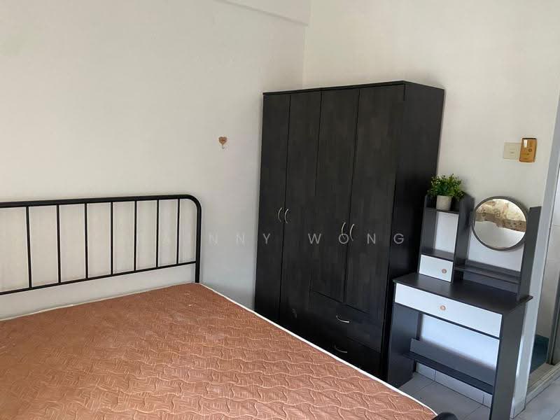 Kondominium untuk Disewa di Azuria Condominium - Rainny Wong - Bedroom - PropertyGuru.com.my