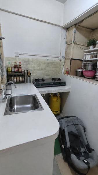 Apartment for Sale at Vista Seri Putra - Eason Hong - Kitchen - PropertyGuru.com.my