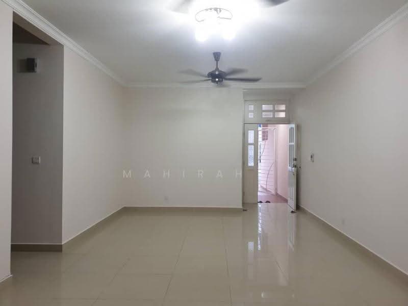 Rumah Teres 2.5-Tingkat untuk Dijual di Presint 18 (Putrajaya) - Mahirah . - Living Room - PropertyGuru.com.my
