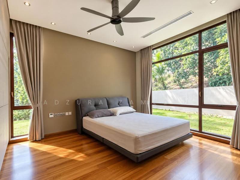 Bungalow House for Sale in Seksyen 13 (Shah Alam) - Adzura Zamedin - Bedroom - PropertyGuru.com.my