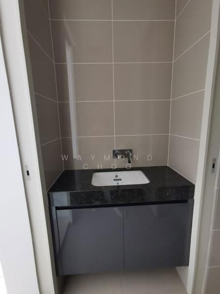 Service Residence for Sale at The Park 2 - Waymond Choo - Bathroom - PropertyGuru.com.my