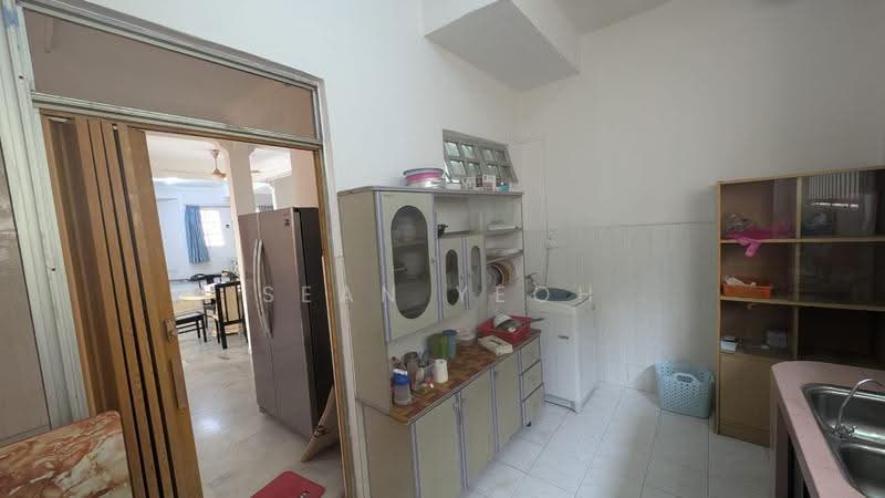 Semi-Detached House for Sale in Taman Skudai Baru (Skudai) - Sean Yeoh - Kitchen - PropertyGuru.com.my