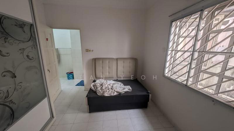 Semi-Detached House for Sale in Taman Skudai Baru (Skudai) - Sean Yeoh - Bedroom - PropertyGuru.com.my