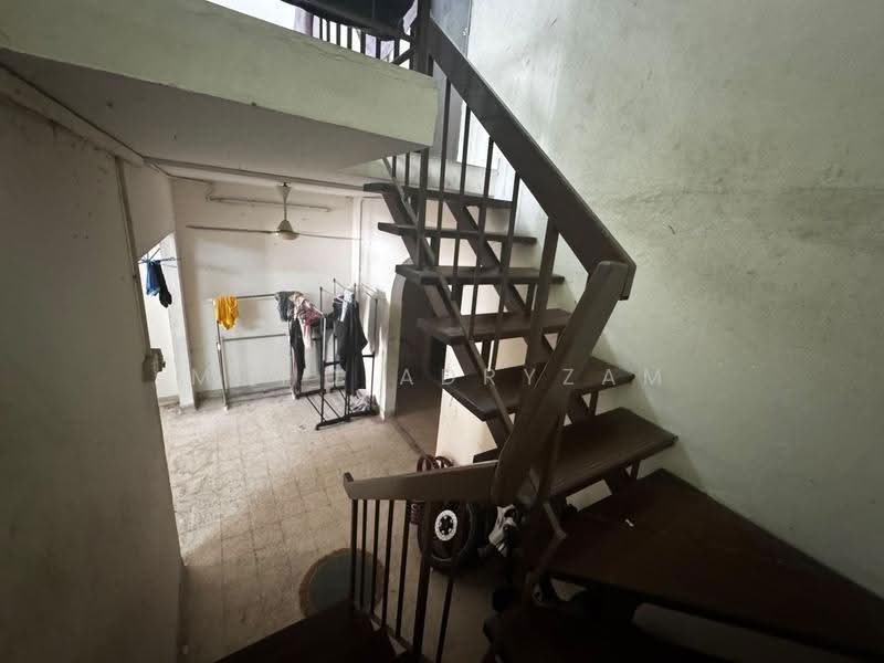 2-storey Terraced House for Sale in Seksyen 19 (Shah Alam) - Mohd Adryzam - Interior - PropertyGuru.com.my