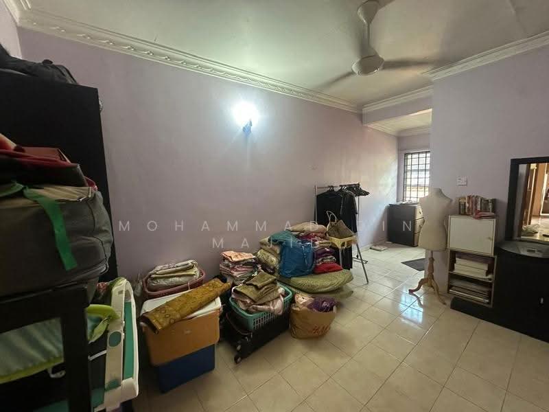 Terraced House for Sale in Taman Bukit Subang (Shah Alam) - Mohammad Din Majid - PropertyGuru.com.my