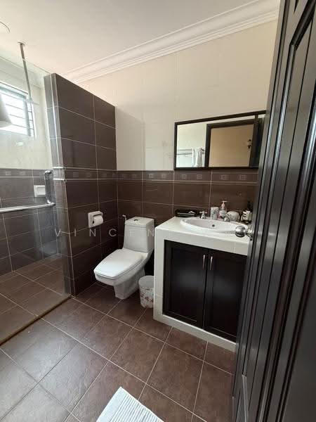 Semi-Detached House for Sale in Kelana Jaya (Petaling Jaya) - Vincent Wan - Bathroom - PropertyGuru.com.my