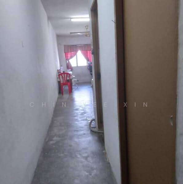 Flat for Sale at Lestari Apartment - Chin Yee Xin - Corridor - PropertyGuru.com.my