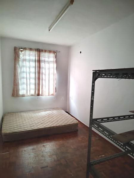 Pangsapuri untuk Dijual di Kota Laksamana Utama - Jordan Lee - Bedroom - PropertyGuru.com.my