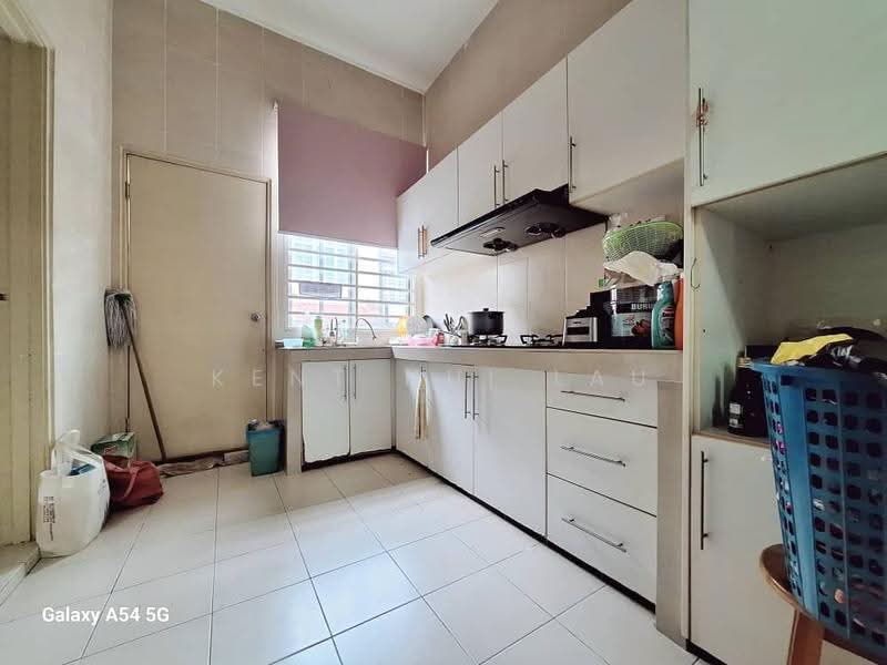 2-storey Terraced House for Sale in Seri Kembangan (Selangor) - KENT HUI LAU - Kitchen - PropertyGuru.com.my
