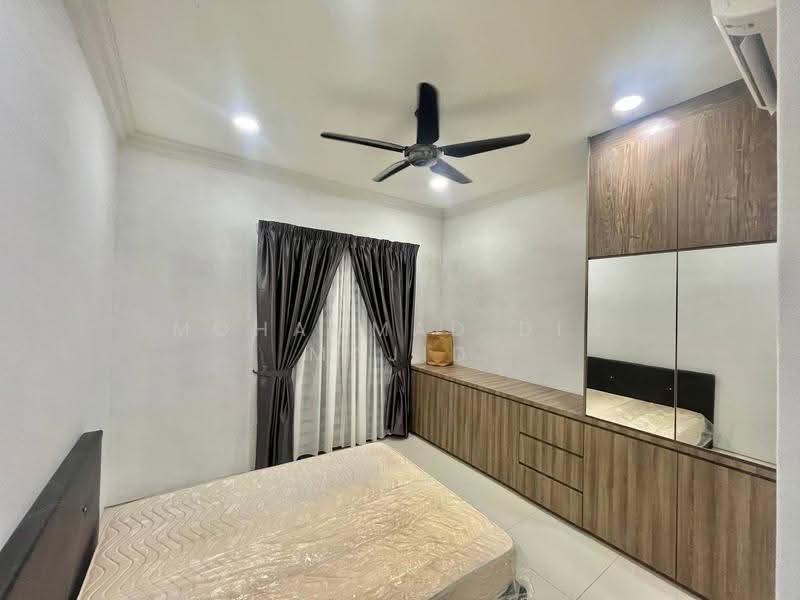 Townhouse for Sale in Petaling Jaya (Selangor) - Mohammad Din Majid - Bedroom - PropertyGuru.com.my