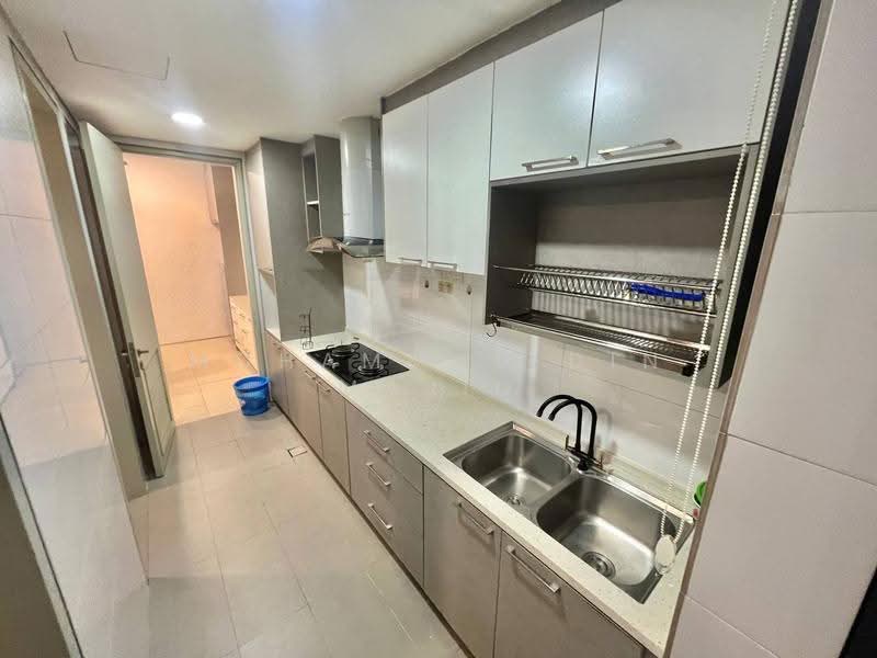 Townhouse for Sale in Petaling Jaya (Selangor) - Mohammad Din Majid - Kitchen - PropertyGuru.com.my