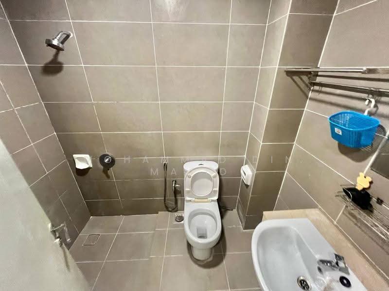 Townhouse for Sale in Petaling Jaya (Selangor) - Mohammad Din Majid - Bathroom - PropertyGuru.com.my