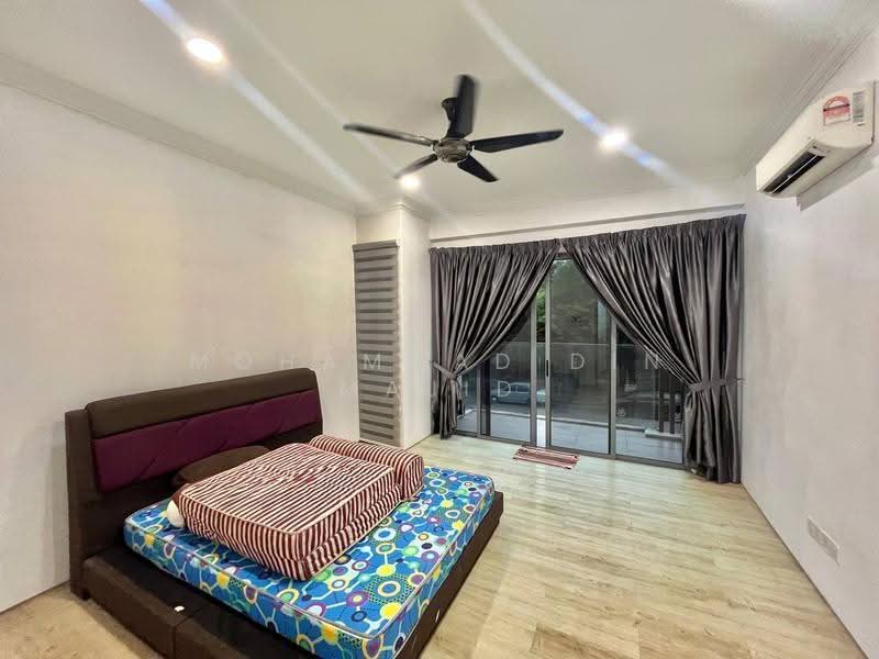 Townhouse for Sale in Petaling Jaya (Selangor) - Mohammad Din Majid - Bedroom - PropertyGuru.com.my
