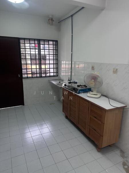Apartment for Rent at Lily & Jasmine Apartment - Jun Weng Tan - PropertyGuru.com.my