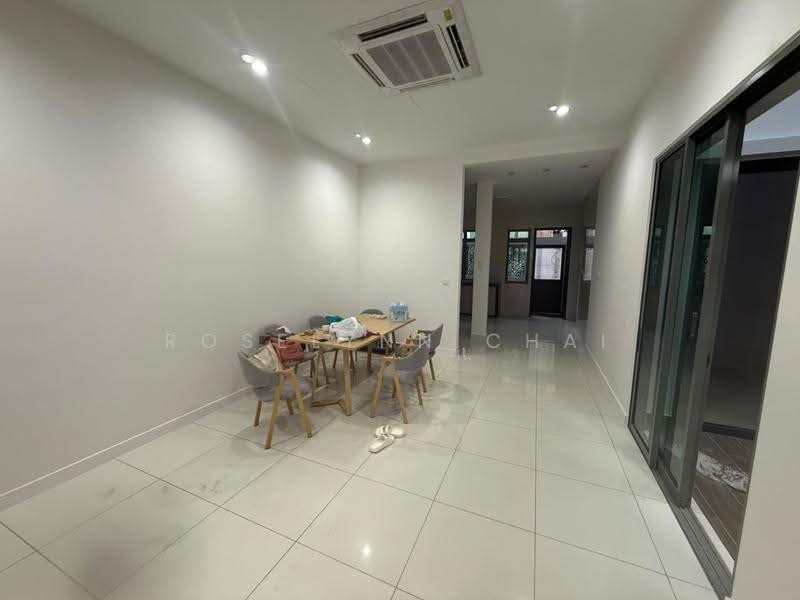 Rumah Teres 2-Tingkat untuk Disewa di East Ledang (Iskandar Puteri (Nusajaya)) - Roselynn Chai - Dining Room - PropertyGuru.com.my