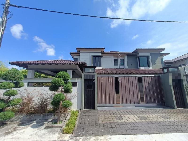 Semi-Detached House for Sale in Taman Kluang Indah (Kluang) - Kim Seng - Exterior - PropertyGuru.com.my