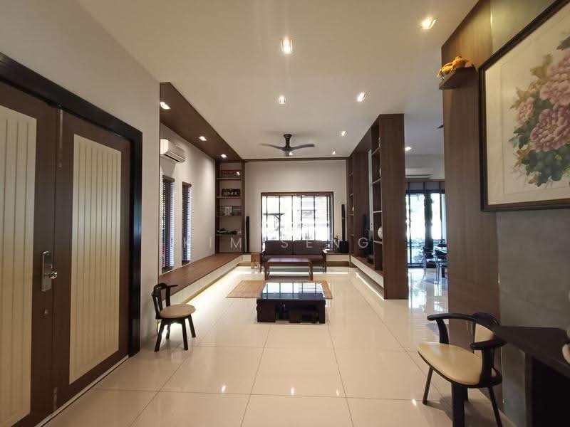 Semi-Detached House for Sale in Taman Kluang Indah (Kluang) - Kim Seng - Living Room - PropertyGuru.com.my
