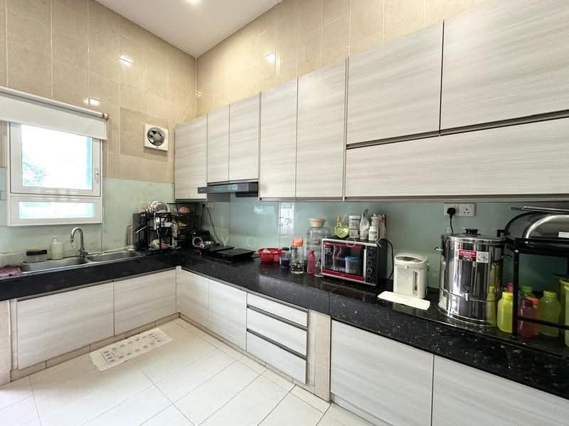 Rumah Banglo untuk Dijual di Subang Heights (Subang Jaya) - Joyce Kok - Kitchen - PropertyGuru.com.my