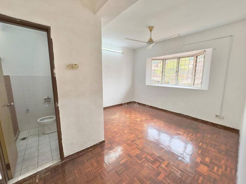 Rumah Teres 2.5-Tingkat untuk Dijual di Taman Putra Permai (Seri Kembangan) - Ammeer Nadzrai - Bathroom - PropertyGuru.com.my