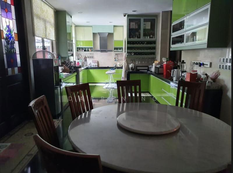Rumah Banglo untuk Dijual di Seksyen U1 (Glenmarie) - Darren Ng - Kitchen - PropertyGuru.com.my