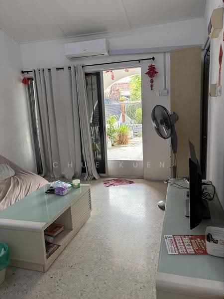 Rumah Teres 1-Tingkat untuk Disewa di Sri Petaling (Kuala Lumpur) - Chue Kuen - Living Room - PropertyGuru.com.my