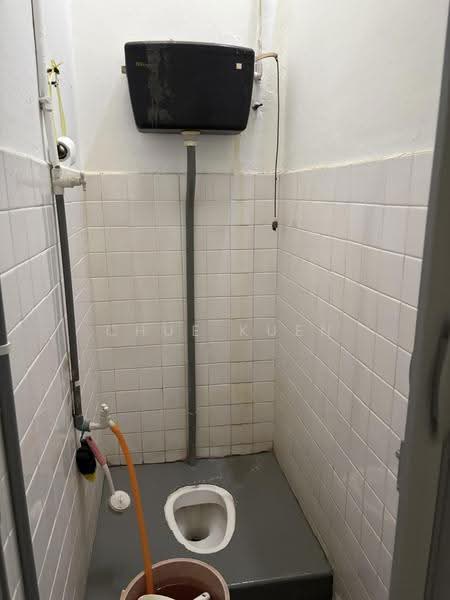 Rumah Teres 1-Tingkat untuk Disewa di Sri Petaling (Kuala Lumpur) - Chue Kuen - Bathroom - PropertyGuru.com.my