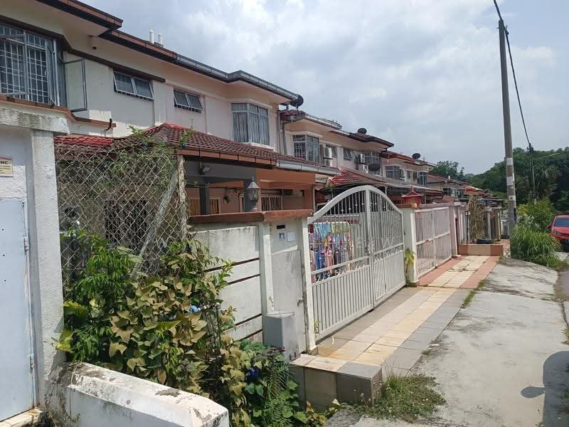 2-storey Terraced House for Sale in Bandar Mahkota Cheras (Cheras) - Wymer Liew - Exterior - PropertyGuru.com.my