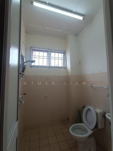 2-storey Terraced House for Sale in Bandar Mahkota Cheras (Cheras) - Wymer Liew - Bathroom - PropertyGuru.com.my