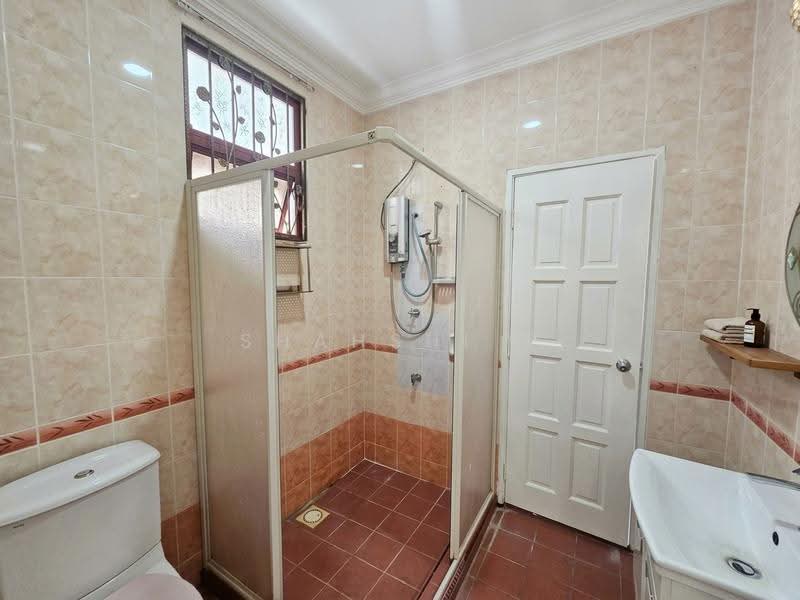 2-storey Terraced House for Rent in Putra Heights (Subang Jaya) - Shahshi T - Bathroom - PropertyGuru.com.my