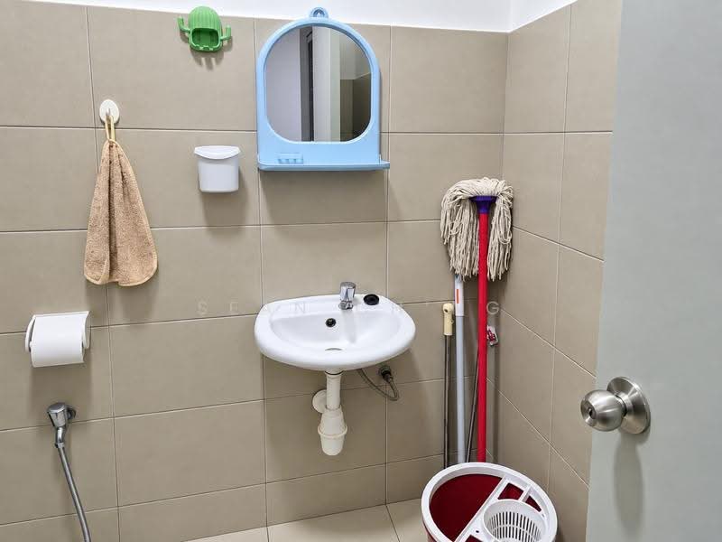 Service Residence for Rent at SkyLake Residence - Sean Ch’ng - Bathroom - PropertyGuru.com.my