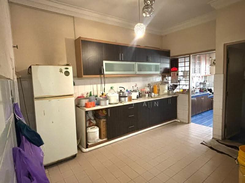2-storey Terraced House for Sale in Taman Sungai Besi Indah (Seri Kembangan) - June Tan - Kitchen - PropertyGuru.com.my