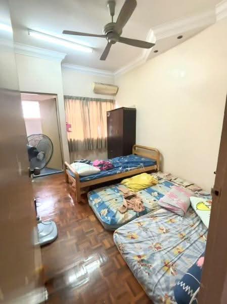 2-storey Terraced House for Sale in Taman Sungai Besi Indah (Seri Kembangan) - June Tan - Bedroom - PropertyGuru.com.my