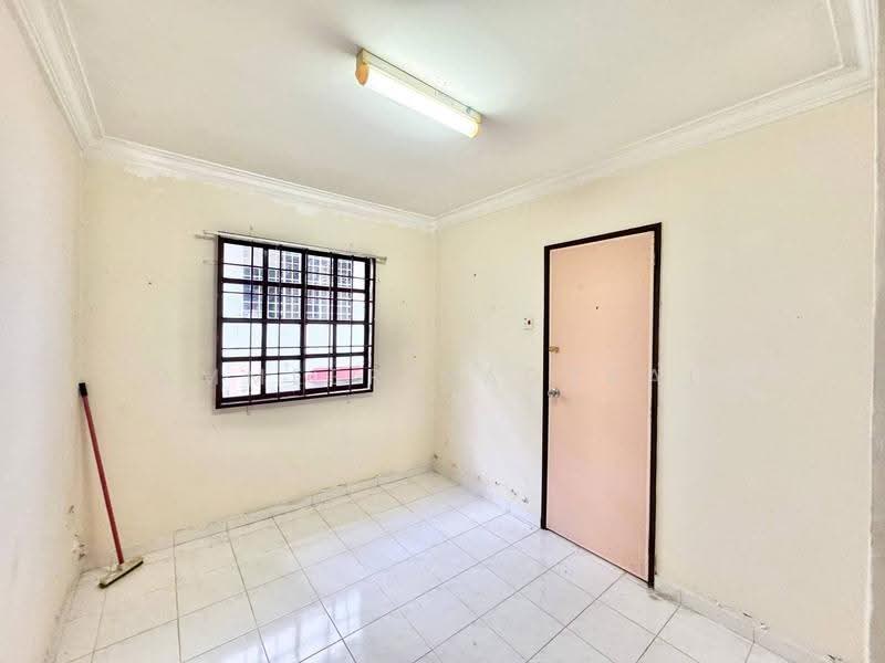 2-storey Terraced House for Sale in Bandar Sri Damansara (Selangor) - Ammeer Nadzrai - Interior - PropertyGuru.com.my