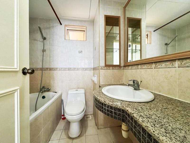 Condominium for Rent at Gold Coast Resort Condominium - Bosco Teoh - Bathroom - PropertyGuru.com.my
