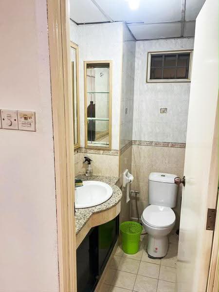 Condominium for Rent at Gold Coast Resort Condominium - Bosco Teoh - Bathroom - PropertyGuru.com.my
