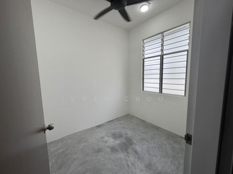 Rumah Bandar untuk Disewa di Bandar Putra Kulai (Kulai) - Ivwen Choo - Bedroom - PropertyGuru.com.my