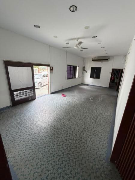 Commercial Semi-D for Rent in Air Hitam (Penang) - Peter Yeoh - Living Room - PropertyGuru.com.my