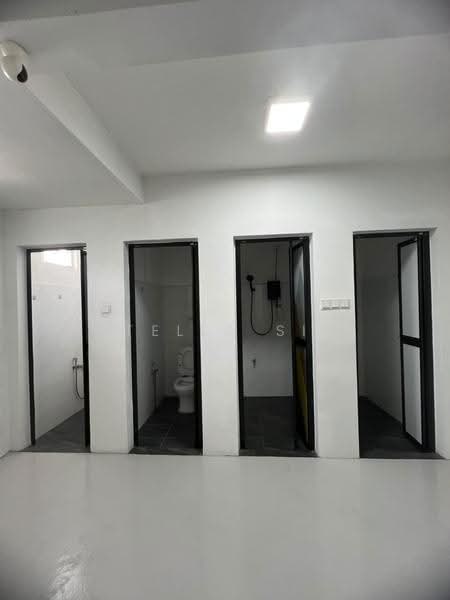 Semi-Detached House for Rent in Kampung Bahru (Johor Bahru) - Stella Sim - Bathroom - PropertyGuru.com.my