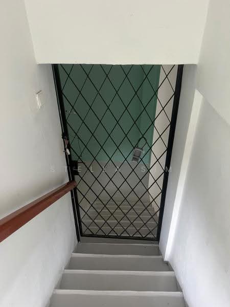 Semi-Detached House for Rent in Kampung Bahru (Johor Bahru) - Stella Sim - Entrance to basement - PropertyGuru.com.my