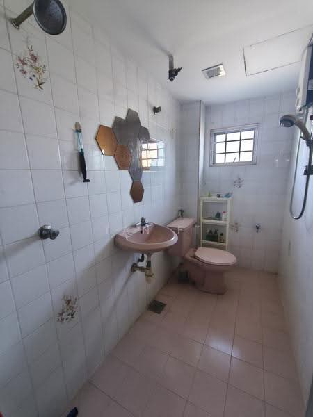 Rumah Berkembar untuk Dijual di Taman Intan (Klang) - Tan FT - Bathroom - PropertyGuru.com.my
