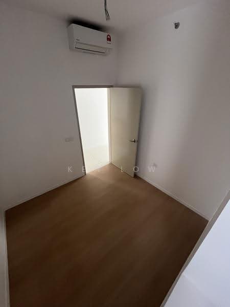 Service Residence for Rent at Quaver Residence - Ken Low - Room 2 interior back view - PropertyGuru.com.my