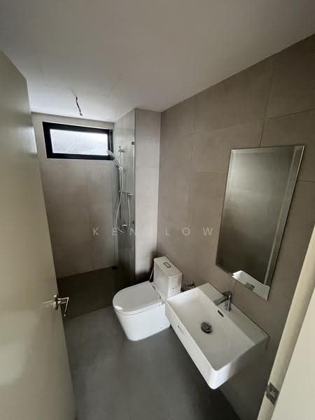 Service Residence for Rent at Quaver Residence - Ken Low - Masteroom Bathroom - PropertyGuru.com.my
