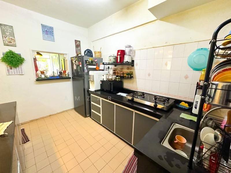 Apartment for Sale at Pangsapuri Cemara - Amzar Faiz - PropertyGuru.com.my