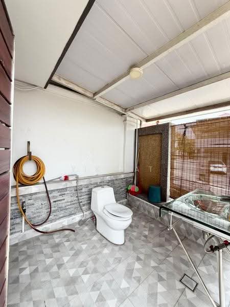 Bungalow House for Sale in Taman Abad (Johor Bahru) - Yik Tat - PropertyGuru.com.my