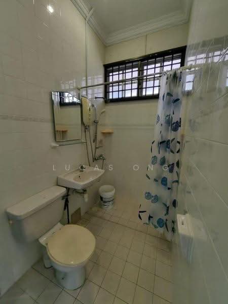 Rumah Teres 2-Tingkat untuk Disewa di Taman Perling (Perling) - Lucas Ong - Bathroom - PropertyGuru.com.my