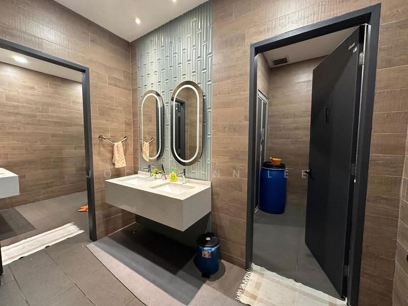 Factory for Rent in Seberang Perai (Penang) - Jocellynn Lee - Bathroom - PropertyGuru.com.my