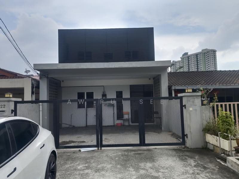 2-storey Terraced House for Rent in Petaling Jaya (Selangor) - Aw Pui See - Exterior - PropertyGuru.com.my